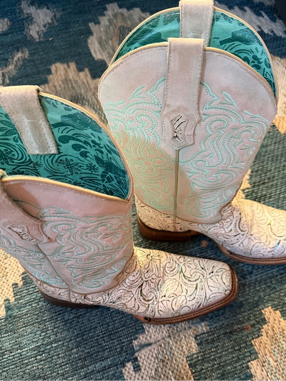 Women's White and Blue  Western Embroidered Corral Cowboy Boots